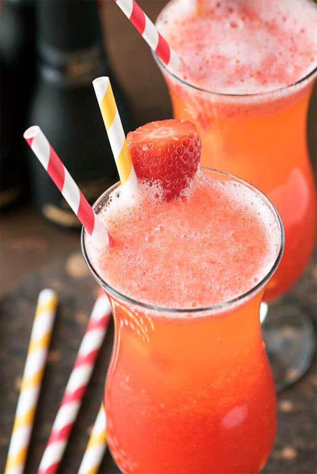 Sparkling Strawberry Lemonade - The Best Blog Recipes