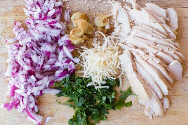 toppings-for-garlic-chicken-pizza
