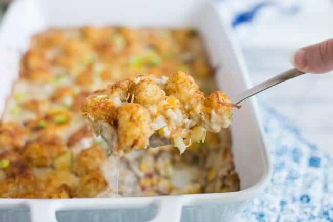 GROUND BEEF CHEESE AND TATOR TOTS CASSEROLE