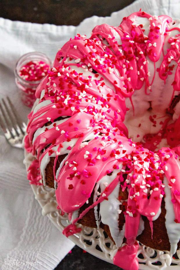 Swirl Valentine Cake -- Part of the Valentines Day Dessert