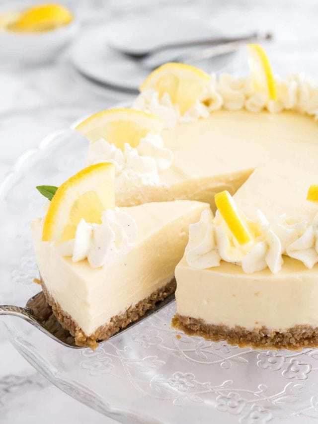 This EASY Lemon Cream Pie is full of lemon flavor and made with only a few ingredients! An easy-to-prep NO-BAKE lemon pie recipe that comes together in minutes and is so delicious.
