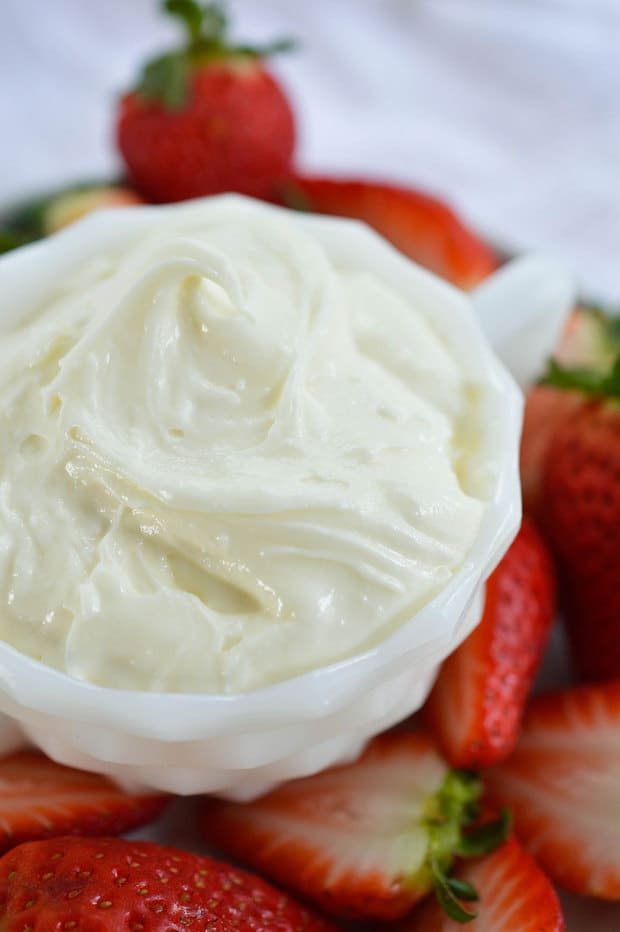 If you can mix 3 ingredients together, you can make this Marshmallow Fluff Fruit Dip.