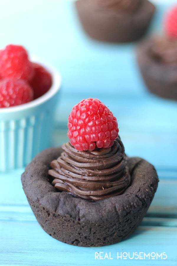 Double Dark Chocolate Cookie Cups -- Part of the Valentines Day Dessert
