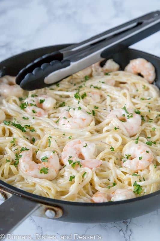 One Pan Fettuccine Alfredo with Shrimp – a simple fettuccine Alfredo recipe made in one pan. Add shrimp to have a romantic and easy meal you can enjoy any night of the week.
