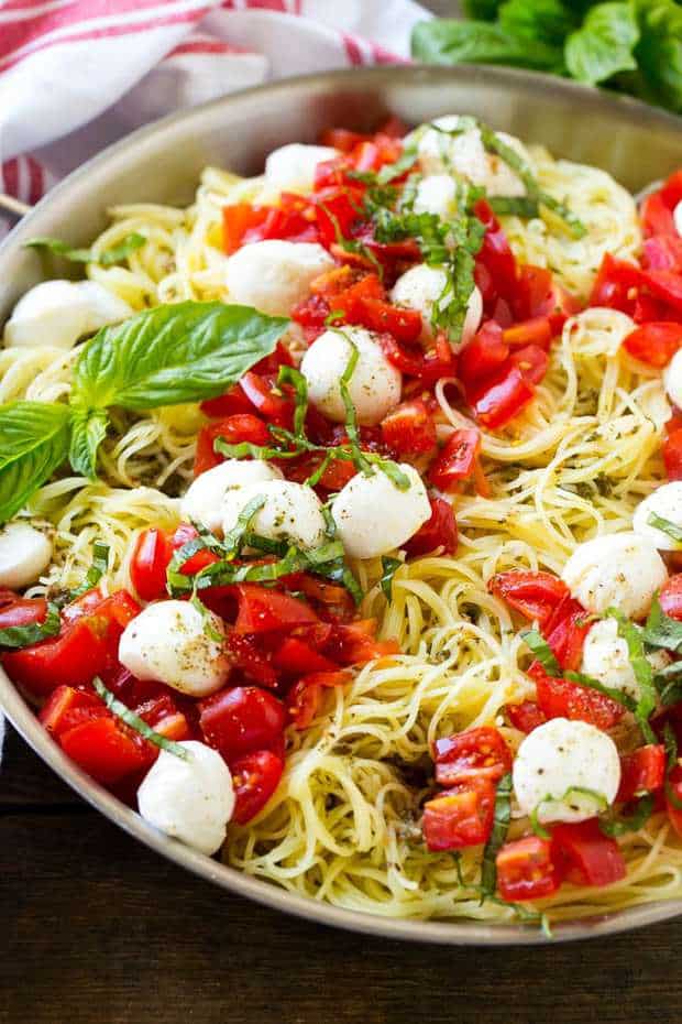 Caprese Pasta with tomatoes, mozzarella and basil is the perfect speedy dinner - only a handful of ingredients and ready in 15 minutes!