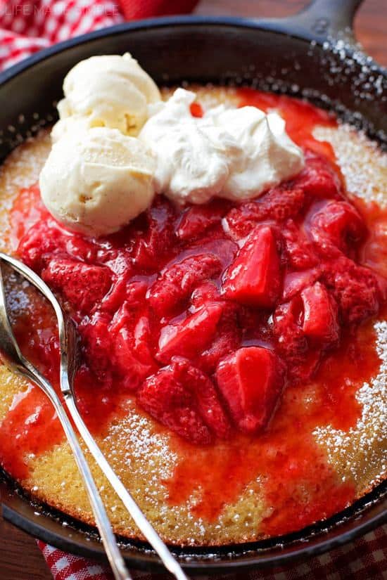 You’re going to fall in love with this sweet, buttery, strawberry shortcake skillet- I did!