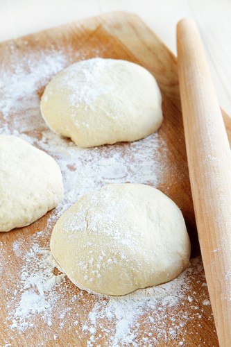 This olive oil dough recipe is ridiculously easy to make.