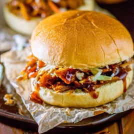 Easy Pulled Pork Recipes are exactly what your recipe book has been missing. One bite of any of these recipes and you will not be able to stop!