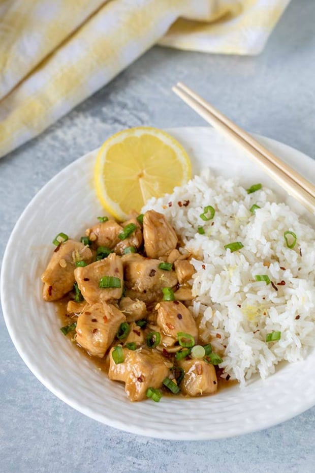 Pressure Cooker Chinese Lemon Chicken with tender pieces of chicken in a sweet lemon sauce with just a hint of ginger, garlic, and red pepper.
