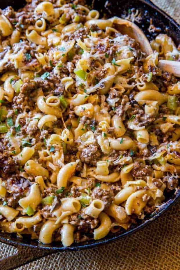 Philly Cheesesteak Hamburger Helper will make you forget all about the boxed type you had as a kid, you’ll love this creamy, cheesy cheesesteak pasta.