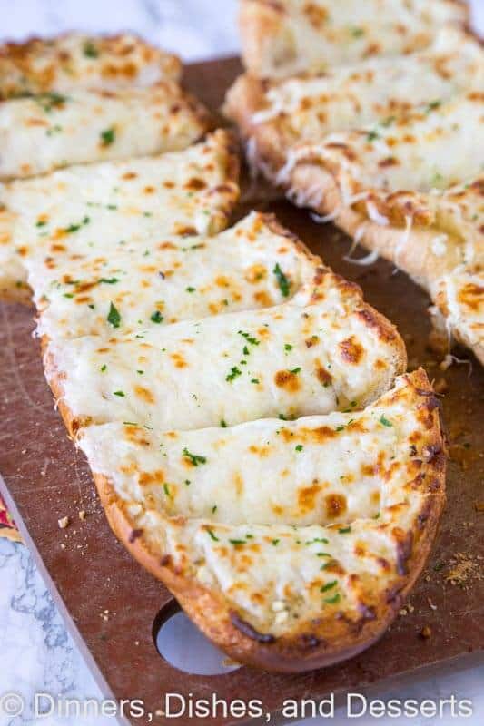 Cheesy Garlic Bread – cheesy, garlicky goodness that can accompany just about any meal on any night of the week!