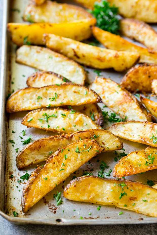 5These oven baked fries are the perfect side dish for almost any meal, they’re just as flavorful as the deep fried variety but with way less calories!