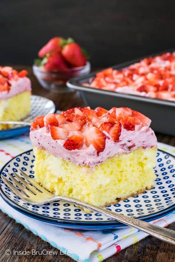  This easy Lemon Strawberry Poke Cake is a refreshing and light dessert for hot summer days. The creamy lemon frosting pockets and fluffy strawberry mousse make this a favorite with everyone.