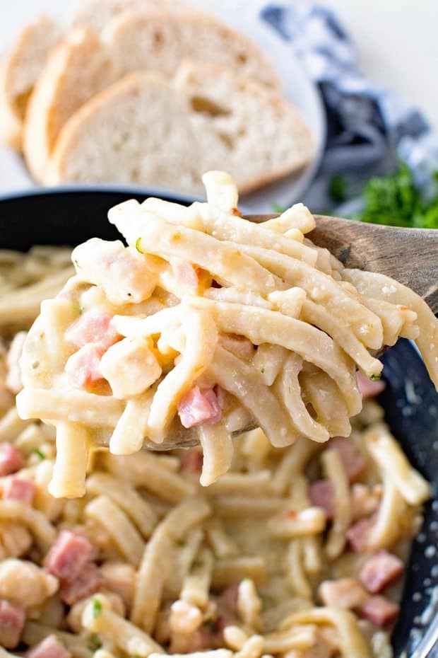 Chicken Cordon Bleu Skillet Noodles ~ Easy Dinner Recipe Loaded with Chicken, Ham, Egg Noodles and Cheese! A Recipe the Entire Family Will Love!