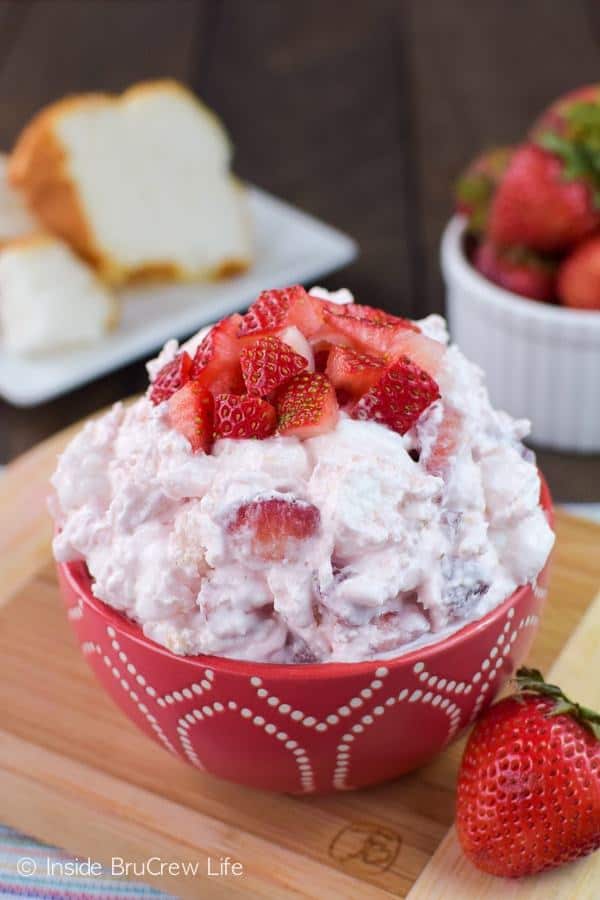 Fresh strawberries and angel food cake add a fun twist to this Strawberry Shortcake Fluff Salad.  It is the perfect sweet salad to share at any picnic or summer barbecue.