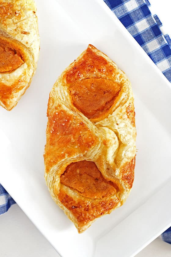 Pumpkin Cream Cheese Danish is a delicious, flaky puff pastry stuffed with lightly sweetened pumpkin cream cheese filling and makes a great breakfast or dessert!