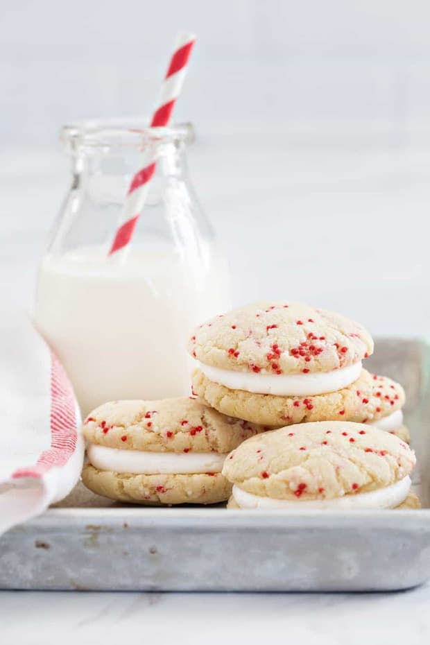 asy Sugar Cookies come together in a snap! No chilling, rolling, or cookie cutters required!