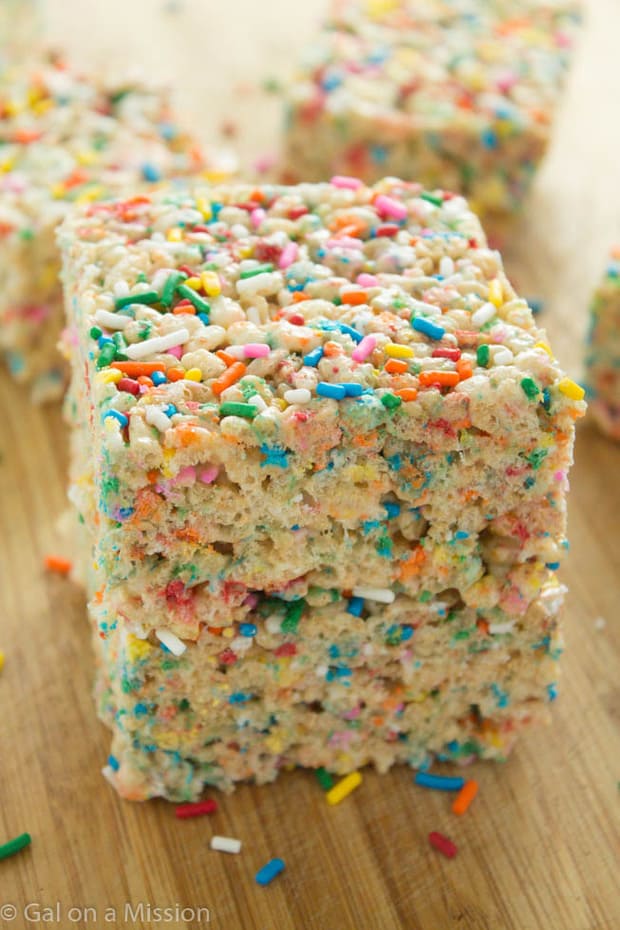 A delicious and basic rice krispy treat recipe that is jam-packed with colorful, funfetti sprinkles. Having one of these will definitely brighten up your day