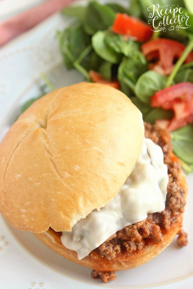 Pizza Sloppy Joes – A delicious homemade sloppy joe with all the flavor of pizza!  It’s a quick and easy 30 minute dinner recipe perfect for busy families!