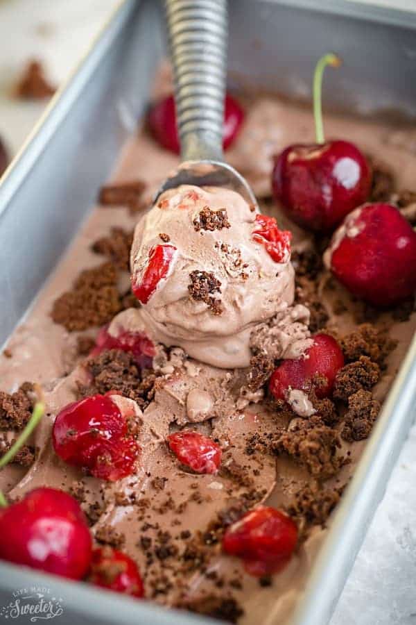 No Churn Black Forest Ice Cream is the perfect way to enjoy the popular cake without having to turn on your oven! It’s cool, creamy and best of all, this recipe requires no ice cream maker!