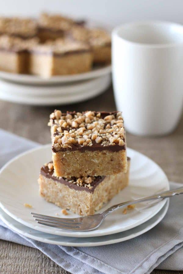 Looking for an easy dessert? These Skor Squares have only 4 ingredients and are perfect for lovers of salty and sweet.