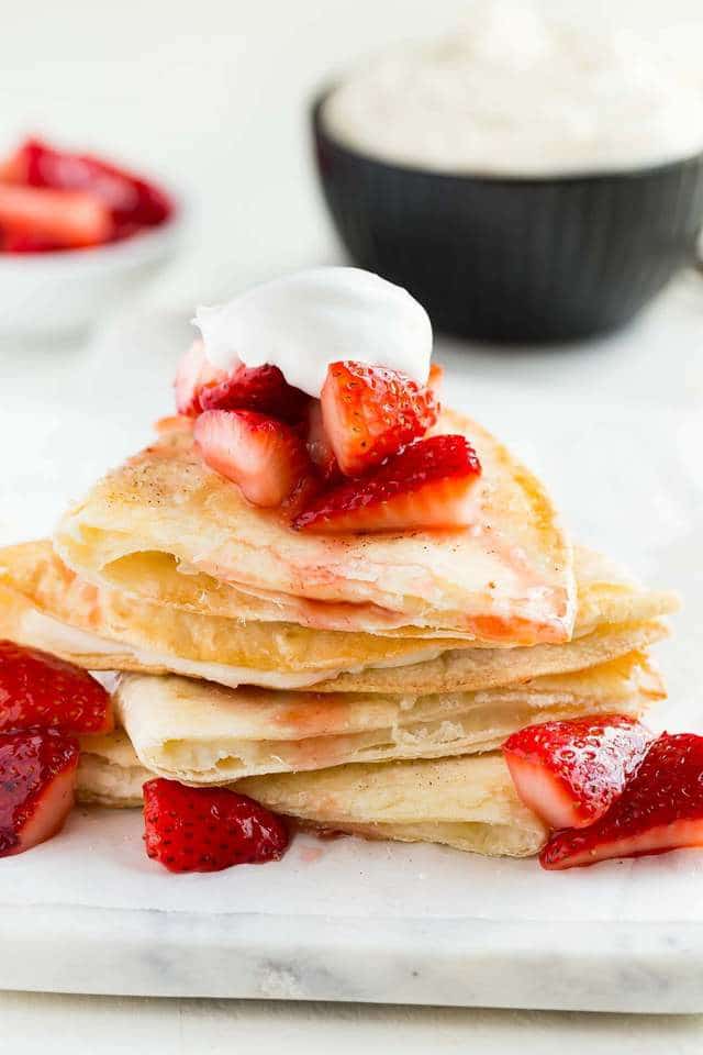 When you’re craving strawberry cheesecake try this easy recipe for baked Strawberry Cheesecake Quesadillas. It’s quick to prepare and guaranteed to satisfy your sweet tooth. Made with just a few simple ingredients, this dessert is easy enough to whip up anytime the mood 