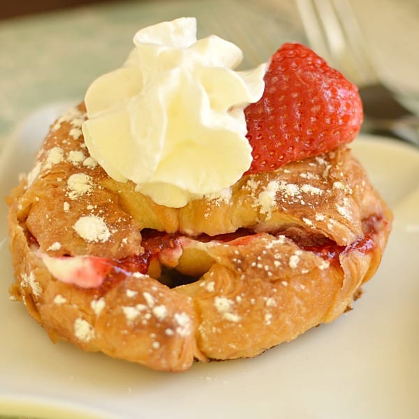 Raspberry Cheesecake Croissant French Toast is the perfect way to justify eating cheesecake for breakfast! Flaky croissants, creamy cheesecake and tangy raspberries combine to make a very romantic French Toast!
