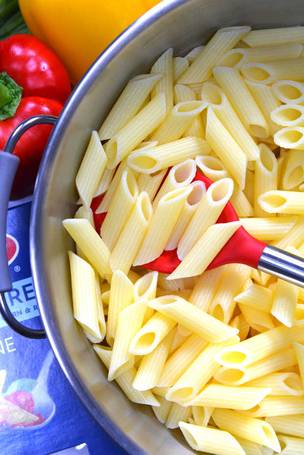 A tray of food, with Pasta and Penne