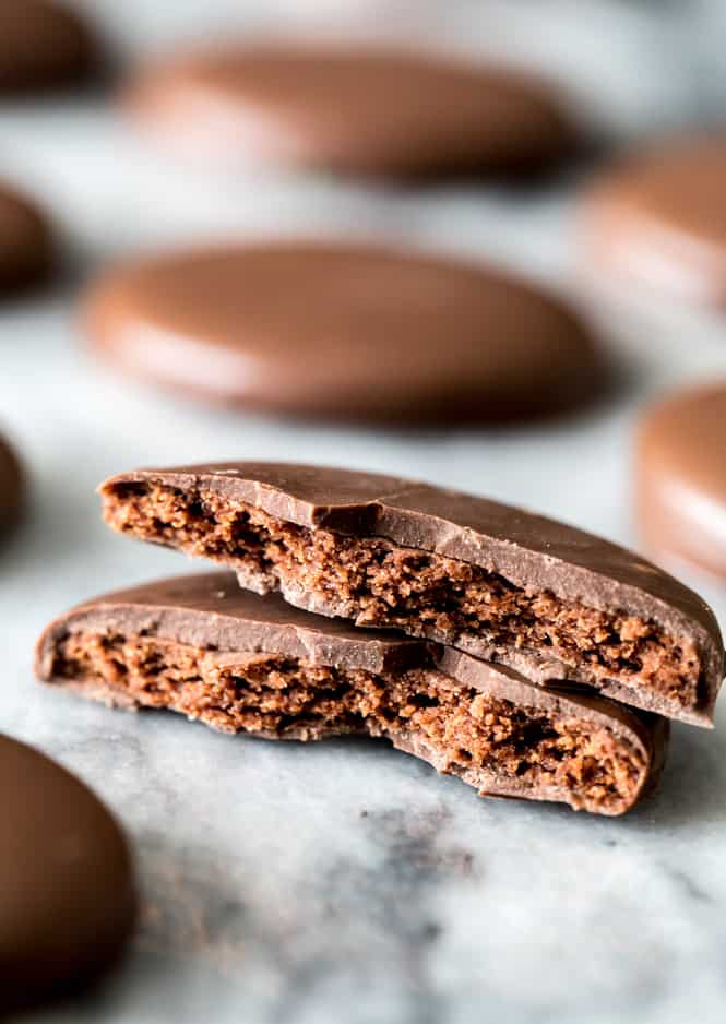 Make your own copycat Thin Mint Cookies at home! Crisp, thin, mint-flavored chocolate cookies covered with a dark chocolate coating.  No Girl Scouts required