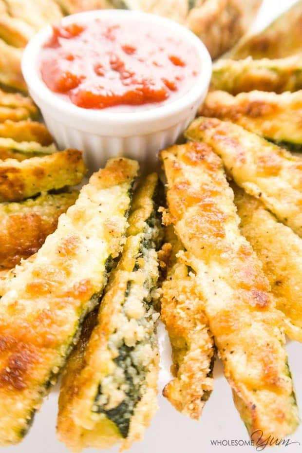 Crispy oven baked zucchini fries made with just 5 INGREDIENTS! Everyone will love this easy and healthy low carb Parmesan zucchini recipe.