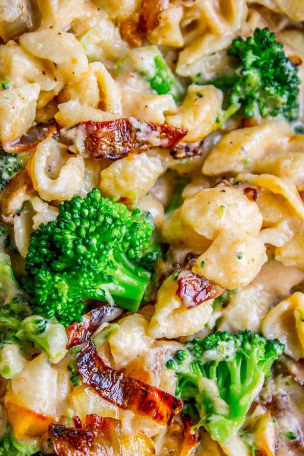 Caramelized onions add tons of flavor to this stove top mac and cheese! The sweetness from the onions paired with the tender broccoli and sharp white cheddar cheese makes it irresistible. Almond milk makes it a little healthier without sacrificing flavor!