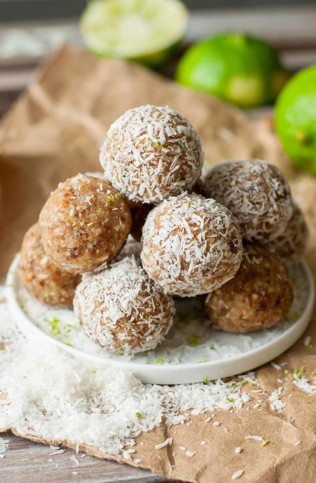 These healthy no-bake Key Lime Pie Energy Bites are the perfect tropical treat!
