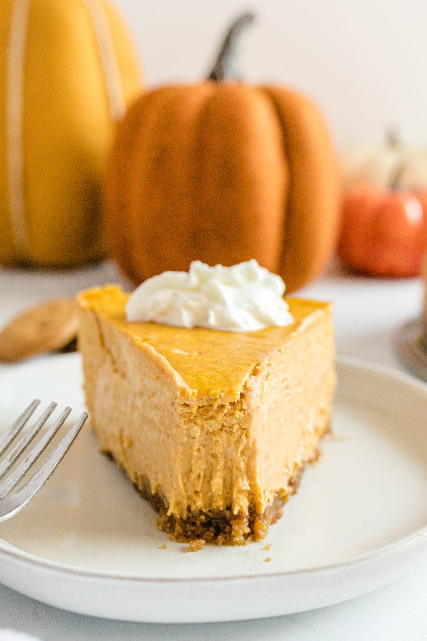 Pumpkin Cheesecake with Gingersnap Crust | The Best Blog Recipes