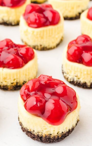 Mini Cherry Cheesecake | Dessert | The Best Blog Recipes