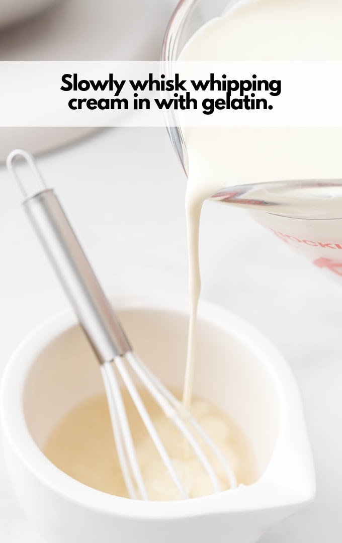 gelatin whisk in whipping cream