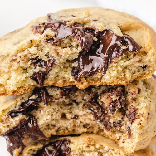 https://thebestblogrecipes.com/wp-content/uploads/2022/05/Cream-Cheese-Chocolate-Chip-Cookies-Rec-Corrected-500x500.jpg