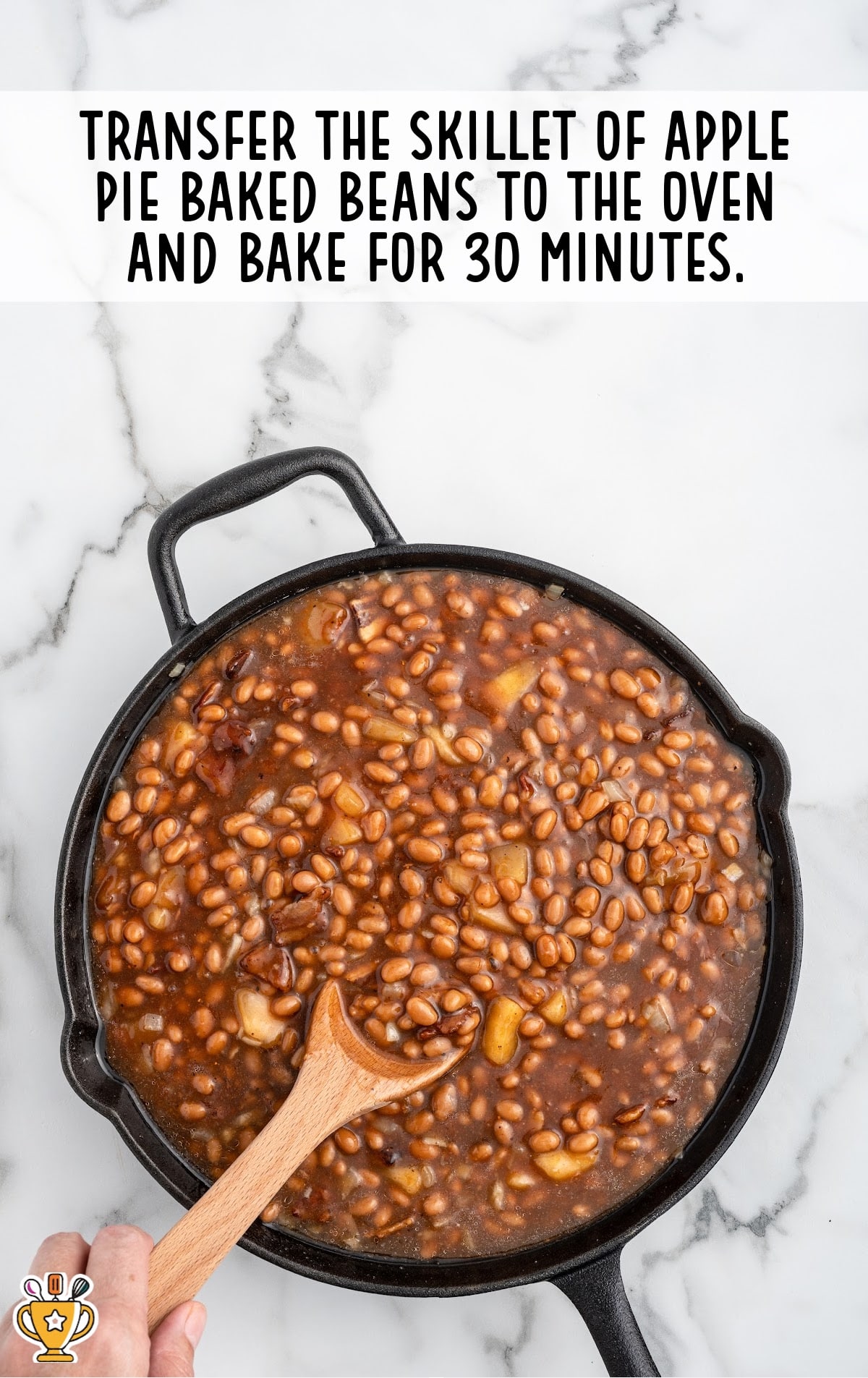 Apple Pie Baked Beans in a skillet