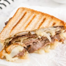 sliced roast beef panini