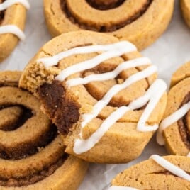 A bunch of Pumpkin Roll Cookies