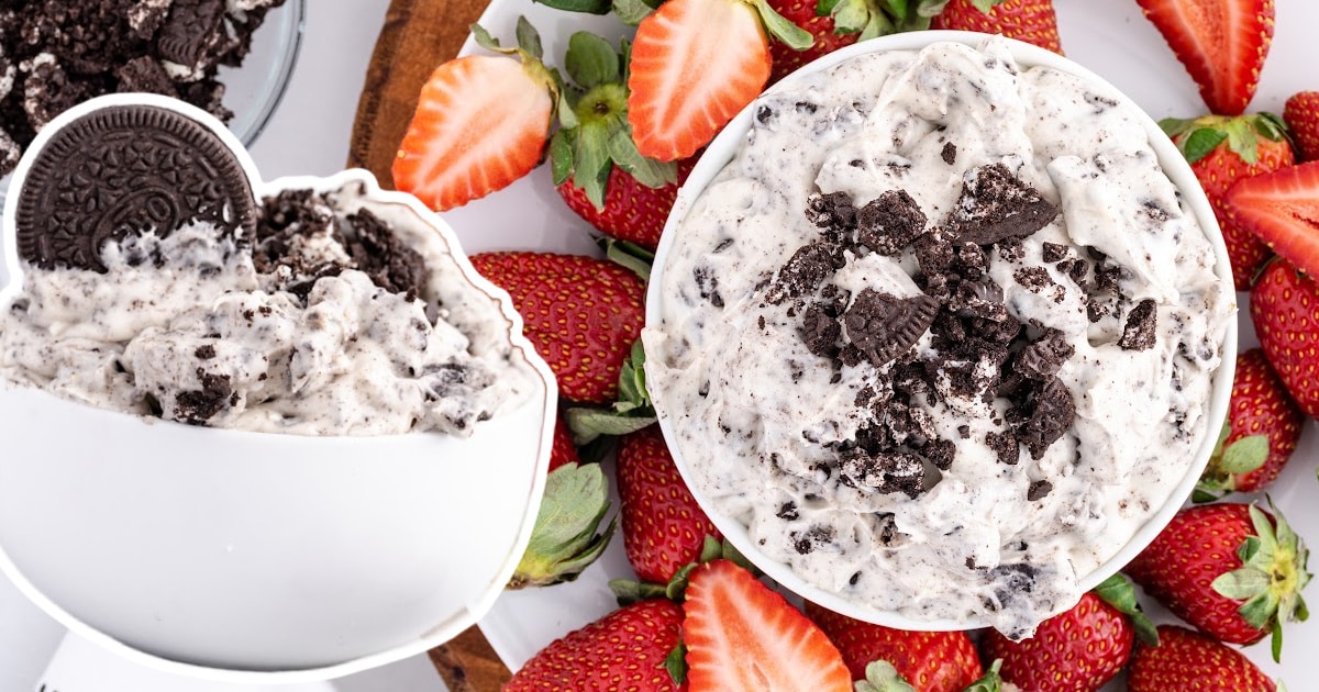 two bowls full of Oreo Dip