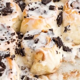 Cookies and Cream Cinnamon Rolls