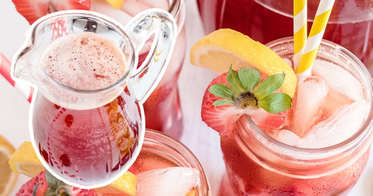 Southern Strawberry Sweet Tea in a jug and in a jar