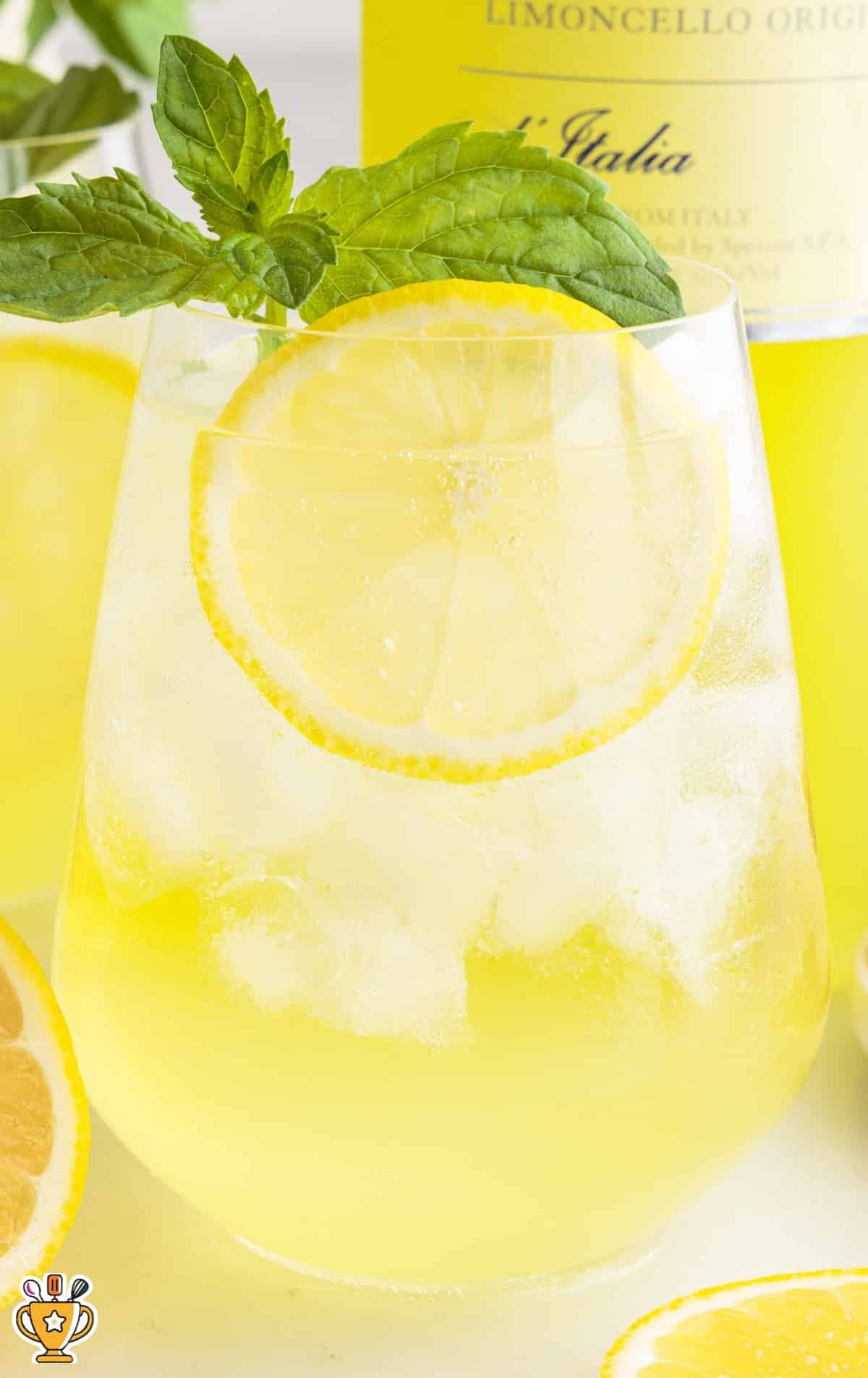 a glass of Limoncello Spritz