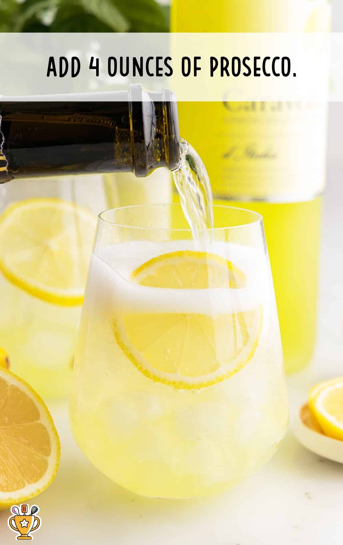 poring Limoncello Spritz in a glass