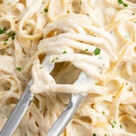 Olive Garden Alfredo Sauce on a plate
