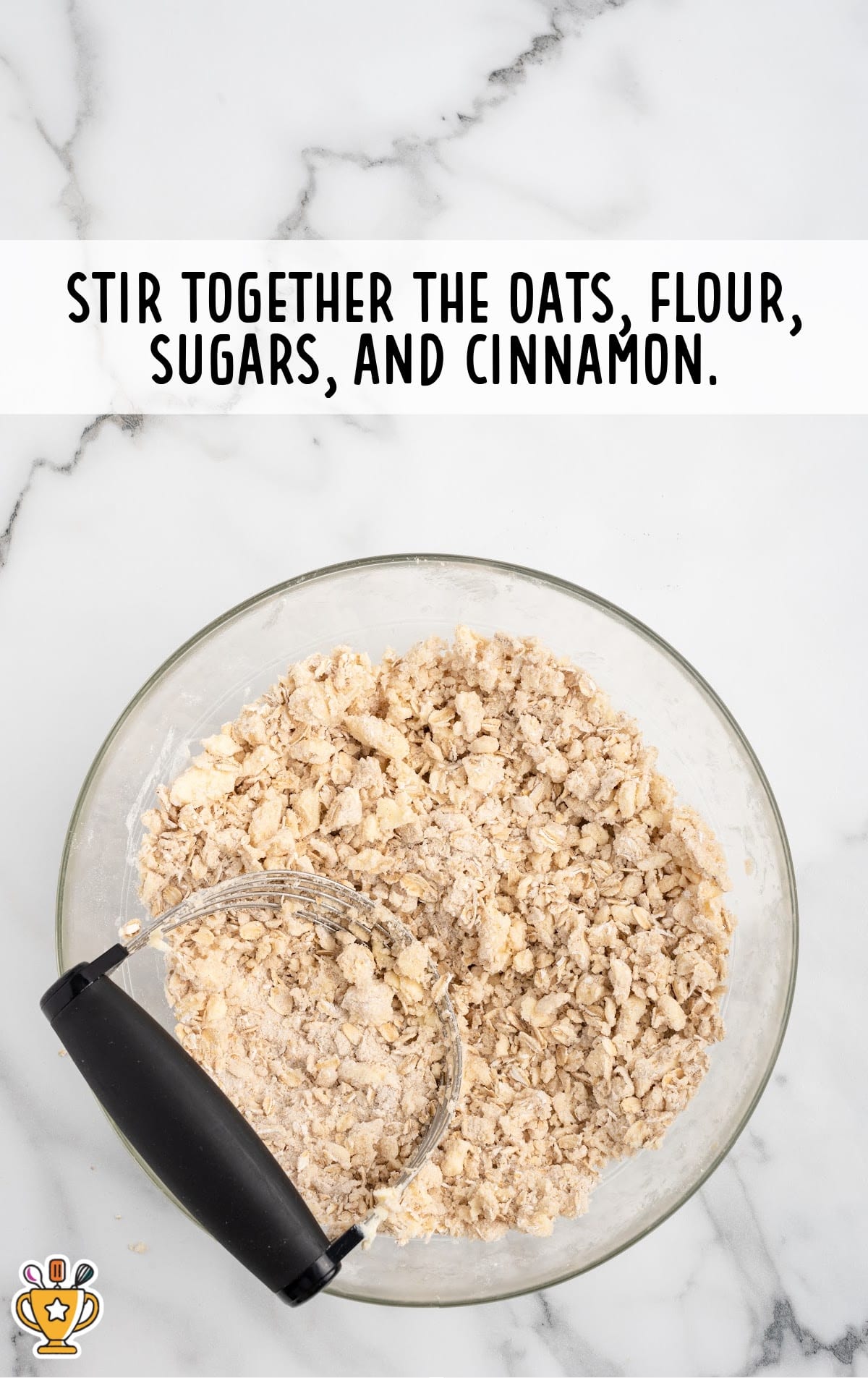 oats, flour, sugars and cinnamon in a bowl