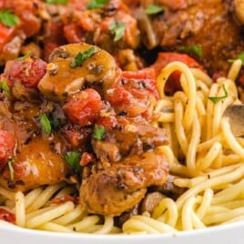 Chicken Cacciatore in a bowl plate